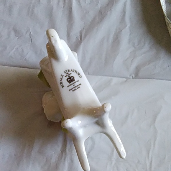 Royale Stratford Handcrafted Porcelain Flower Cart - Picture 4 of 8